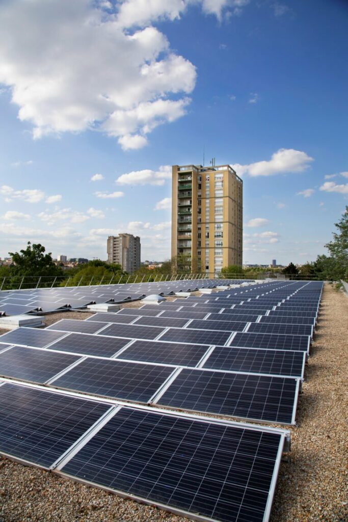 À Cachan, une coopérative citoyenne veut bâtir des centrales solaires entre le Val-de-Marne et les Hauts-de-Seine